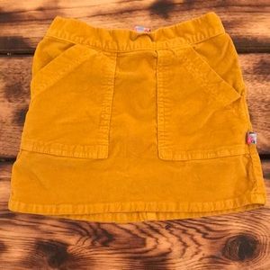 Girls size 6 corduroy skirt.